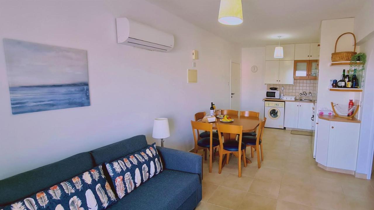 Stay Camelia Apartment Ларнака Екстериор снимка