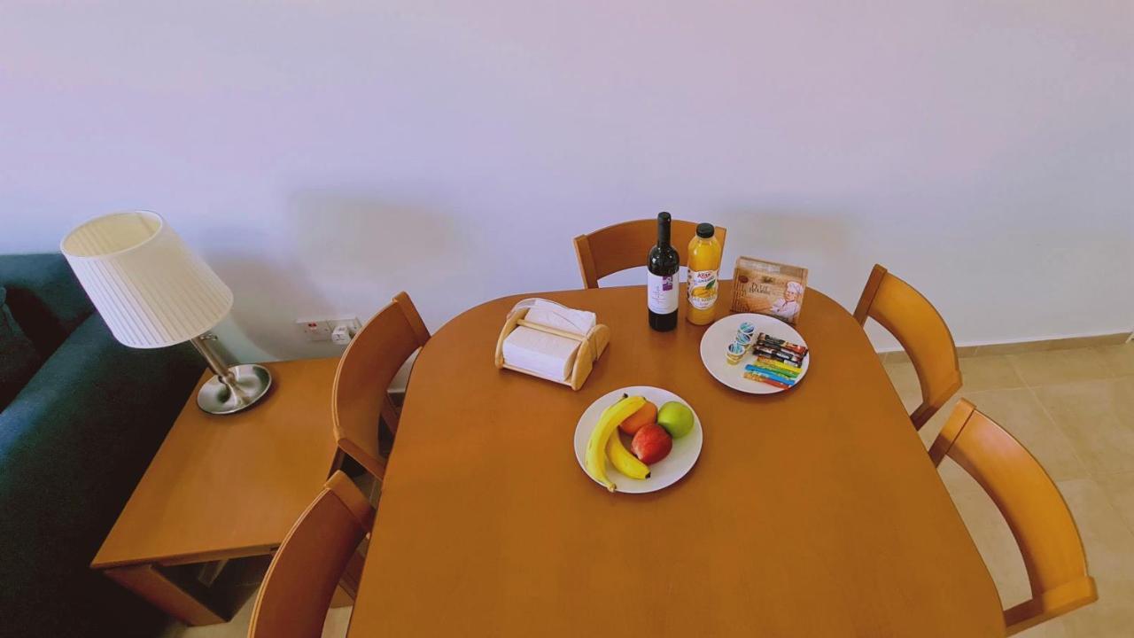 Stay Camelia Apartment Ларнака Екстериор снимка