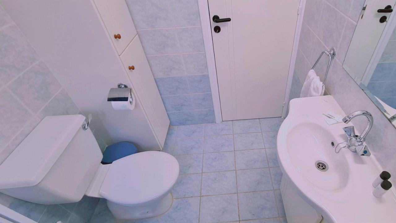 Stay Camelia Apartment Ларнака Екстериор снимка